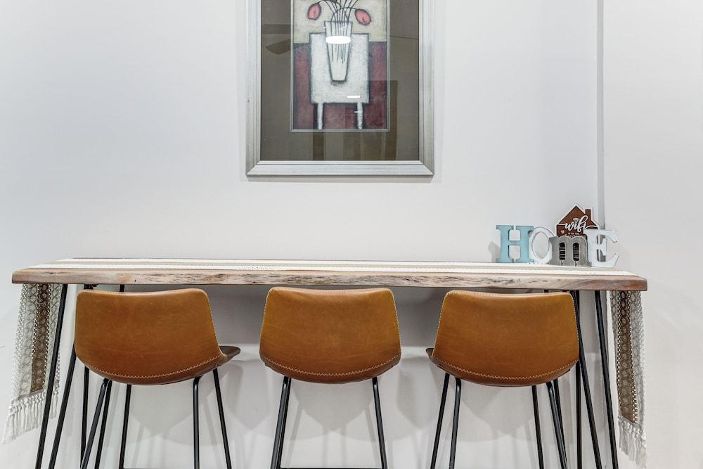 11 Mi to Marietta Square: Modern Apt w/ Yard!