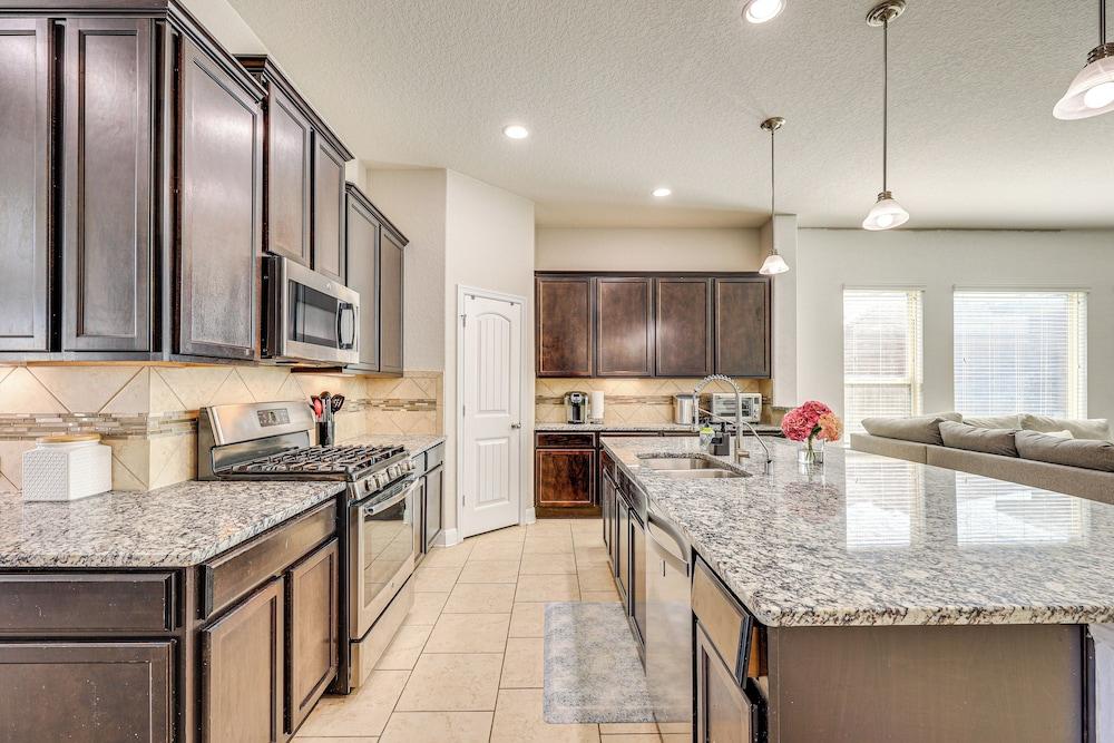 Pool Access & Fenced Yard: Modern San Antonio Gem