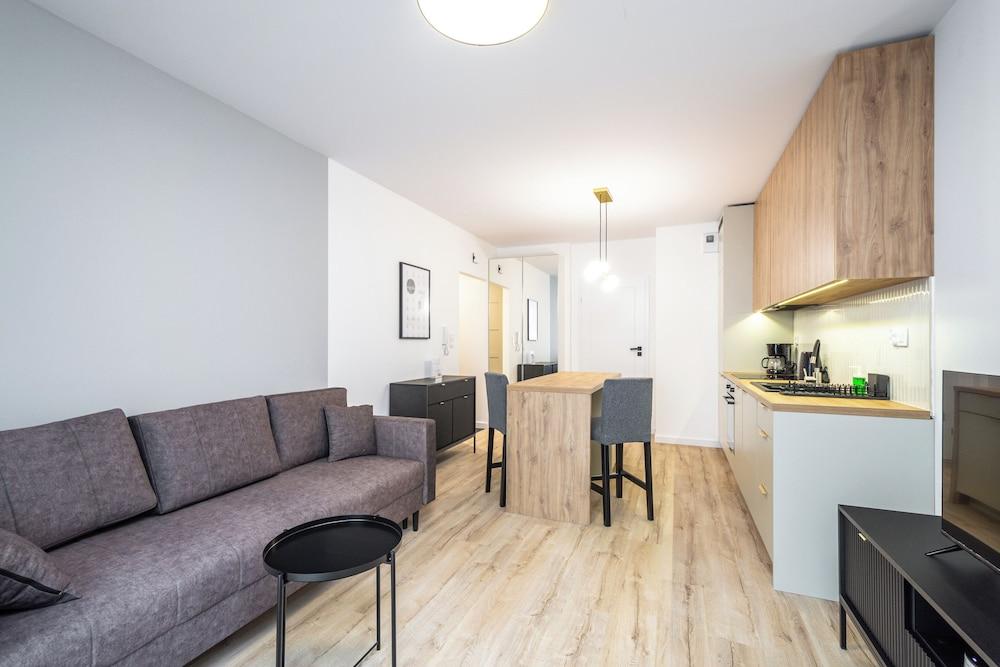 RentPlanet - Apartamenty Ceglana