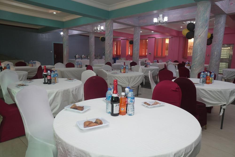 AOTEL HOTEL IKEJA