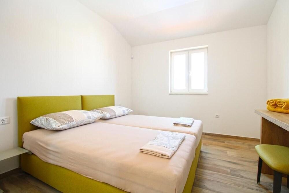 Modern Villa With Private Pool and Garden