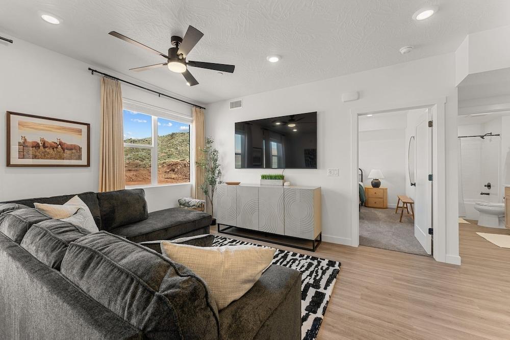 El Gato 2 Bedroom Condo