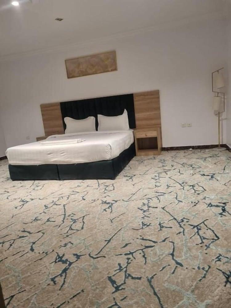 Kawther Altmuzz Hotel