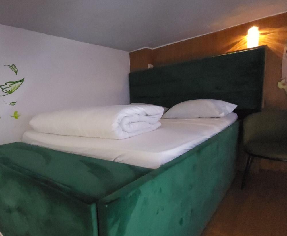 Isabel Rooms & Apartments