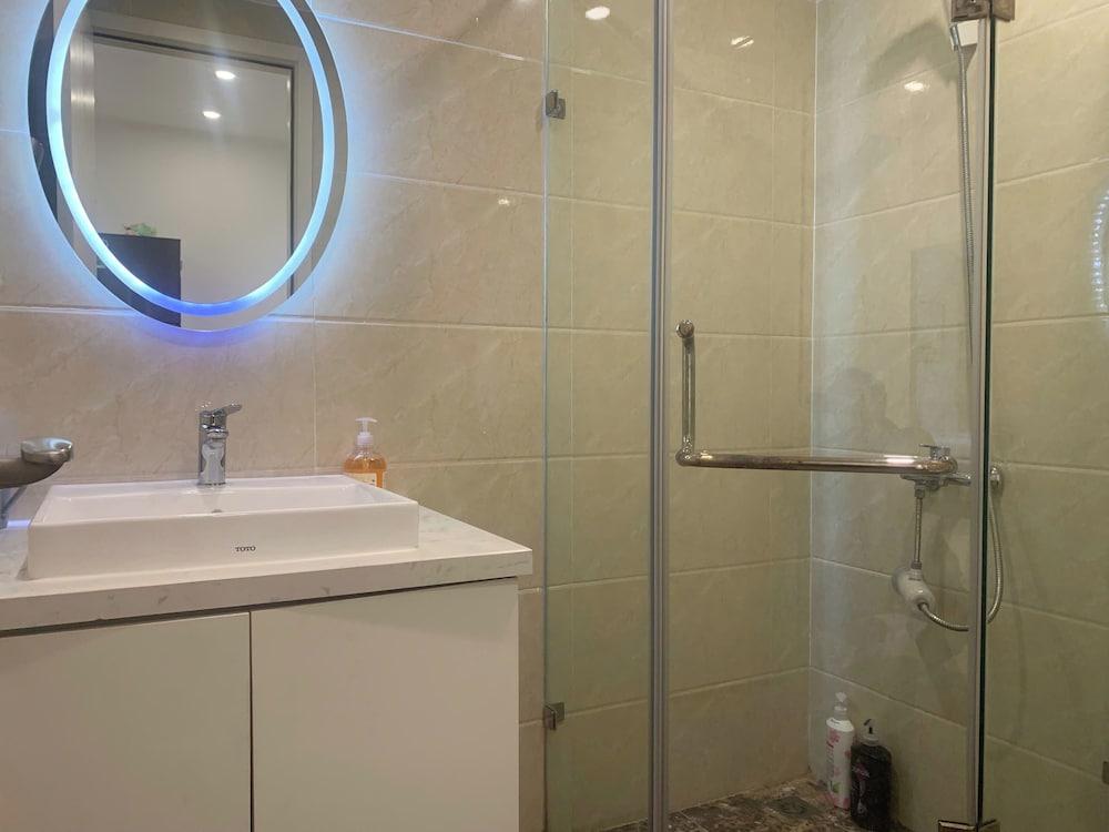 HN HKG Homes D'capitale Modern Residents