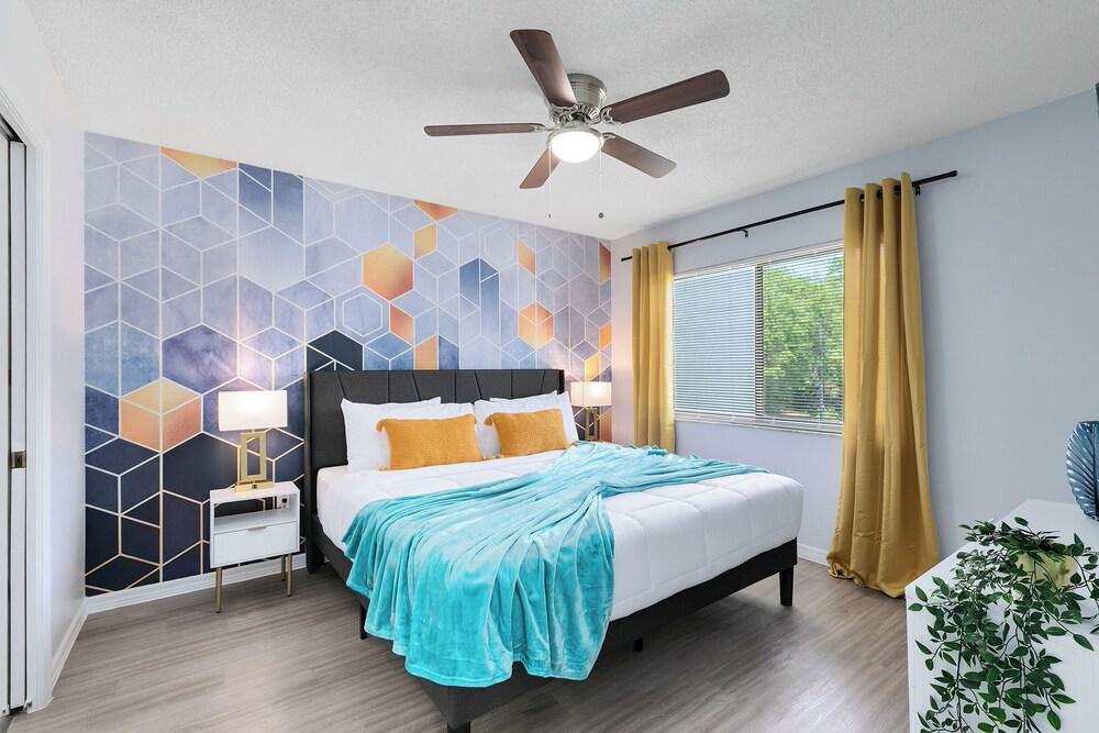 Oasis Apartment Homes