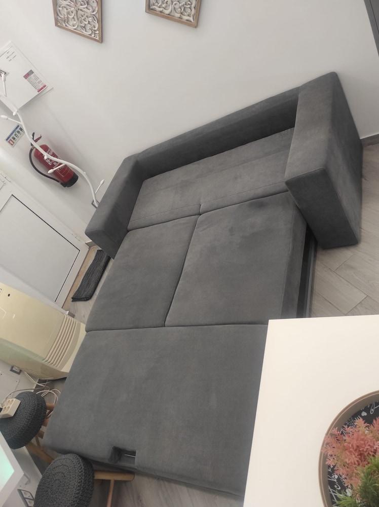 Light Wave Nazare Center 50m Beach