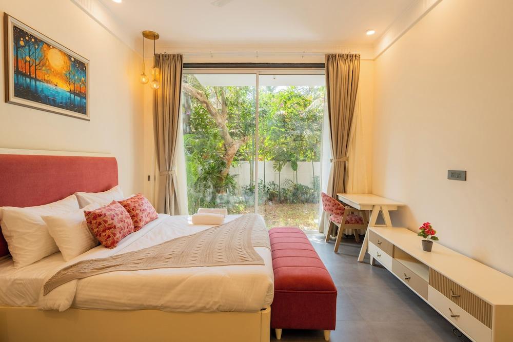 ELIVAAS Laguna Camellia | Luxe 4 BHK Villa Near Popular Beaches with Private Pool