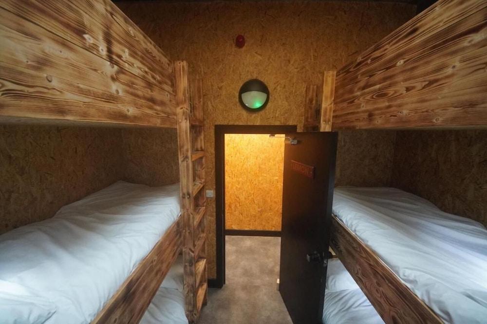 Studio 95 - Shared & Private Rooms