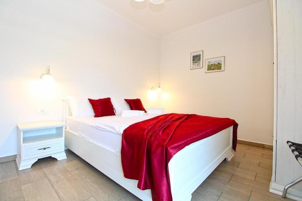 Elegant Villa With Private Pool in Bale