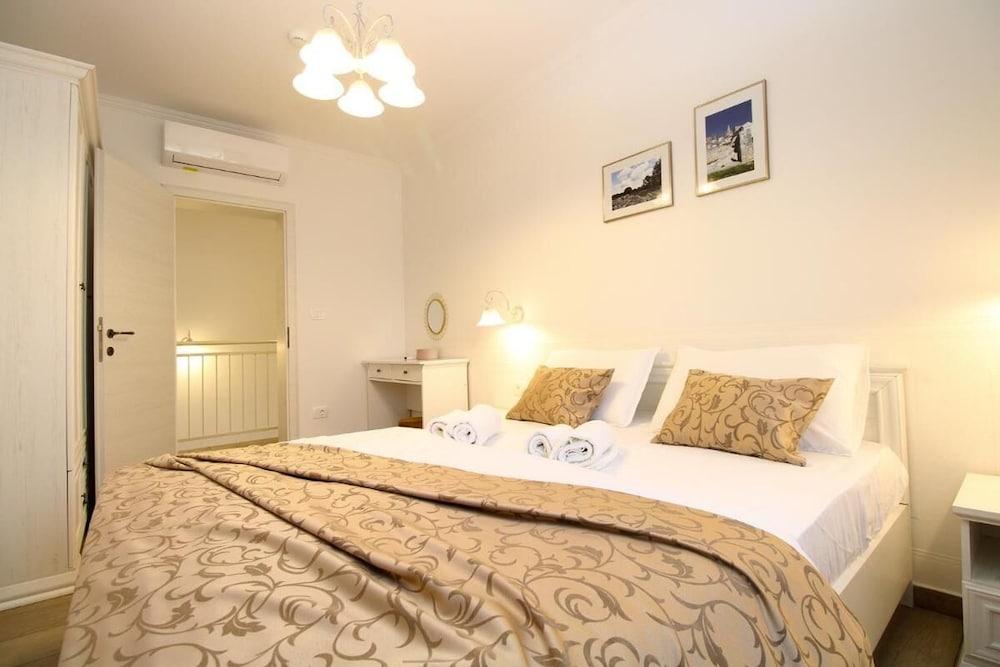 Elegant Villa With Private Pool in Bale