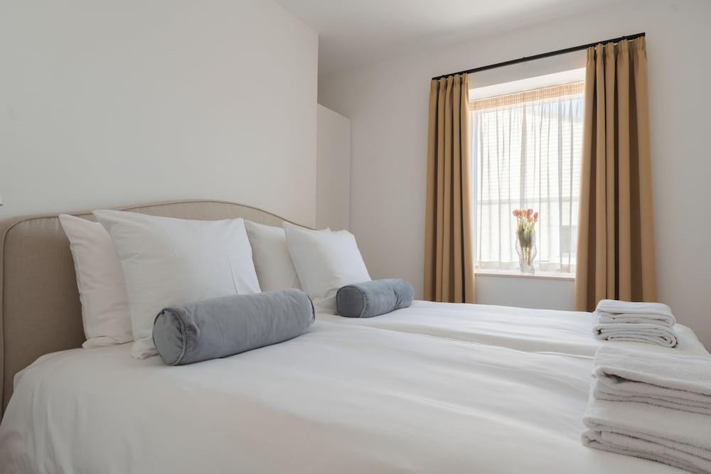 Clover House by Daniel&Jacob's