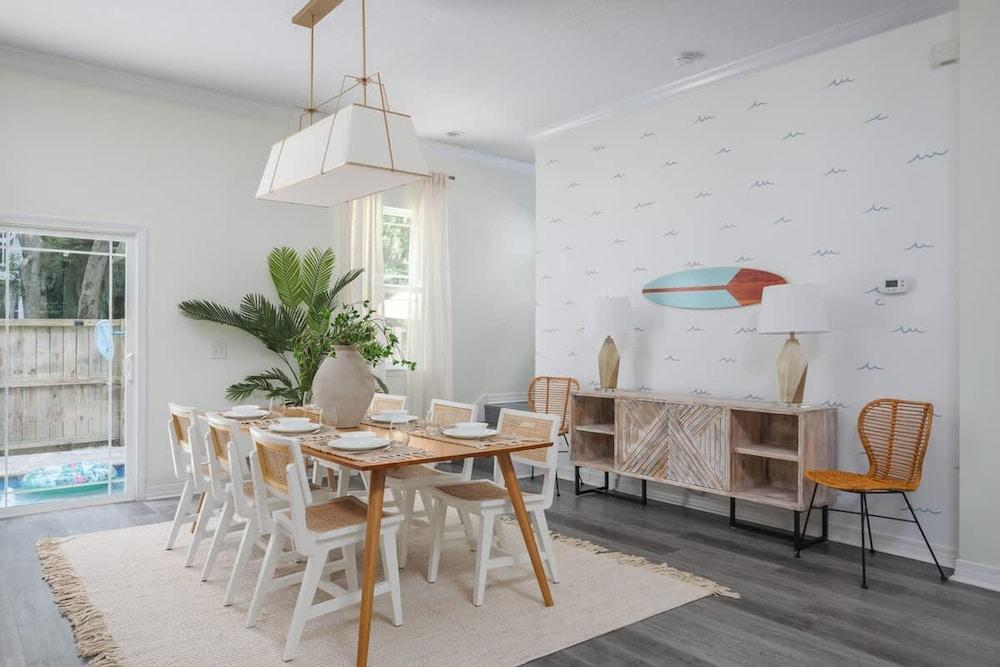 Fun Airy Florida Vacation Home With Private Pool