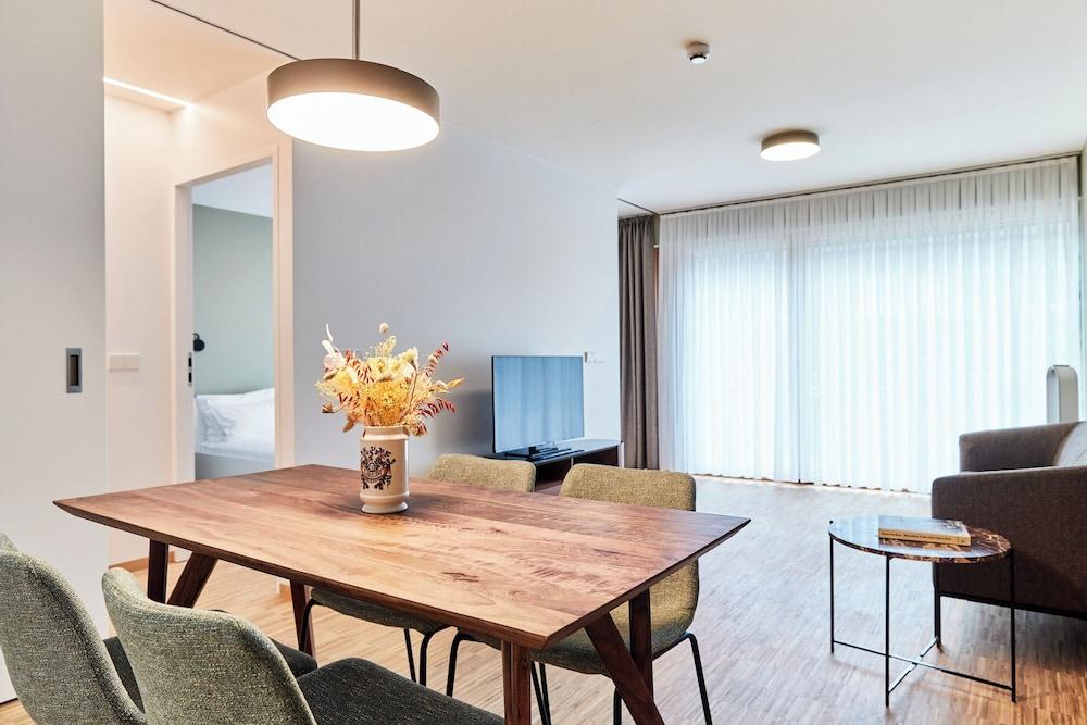 Résidence du Lys - Perrin Apartments