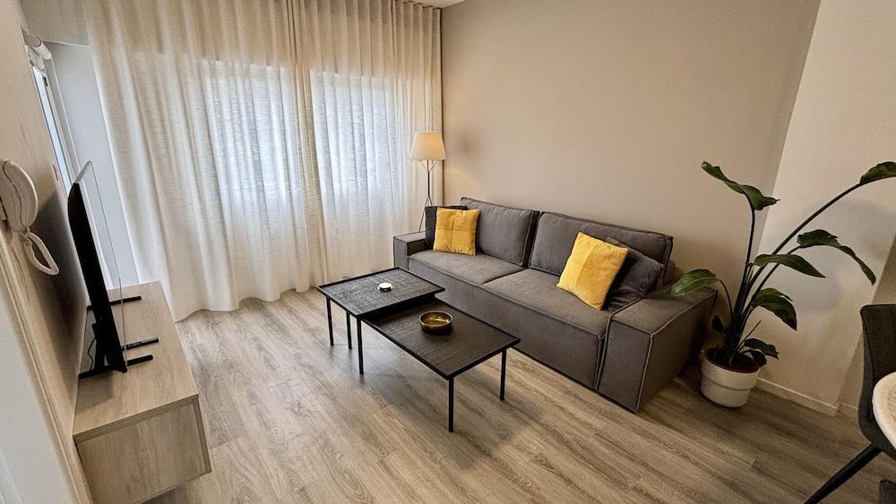 Seabreeze City Center Flat No 5