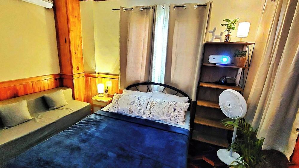 Vacation House Camp 7 Baguio Transient 6BR