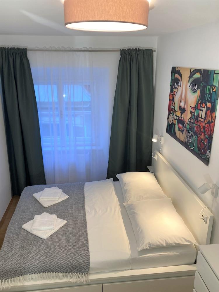 Carillon by BestChoice  - Parking Option