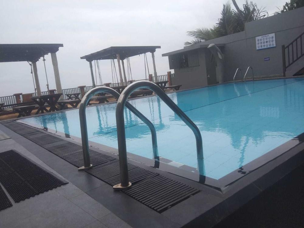 Rock Fort Beach Resort