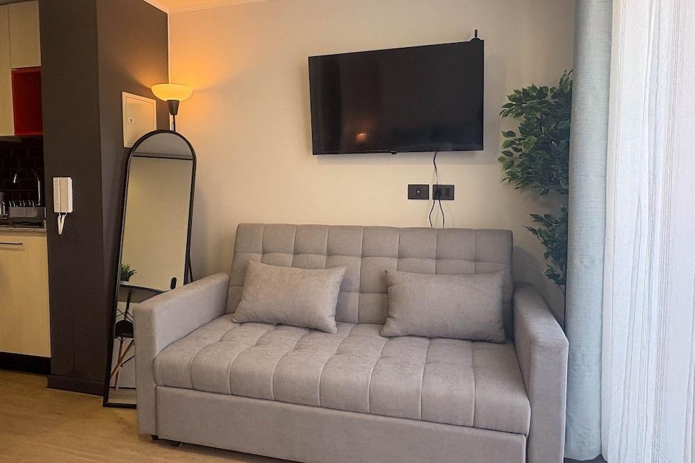 Almagro Spot by Andes+