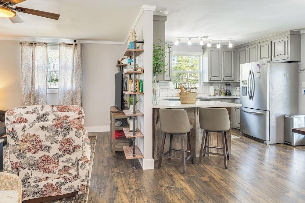 5 Mi to Center Hill Lake: Family-friendly Hideaway