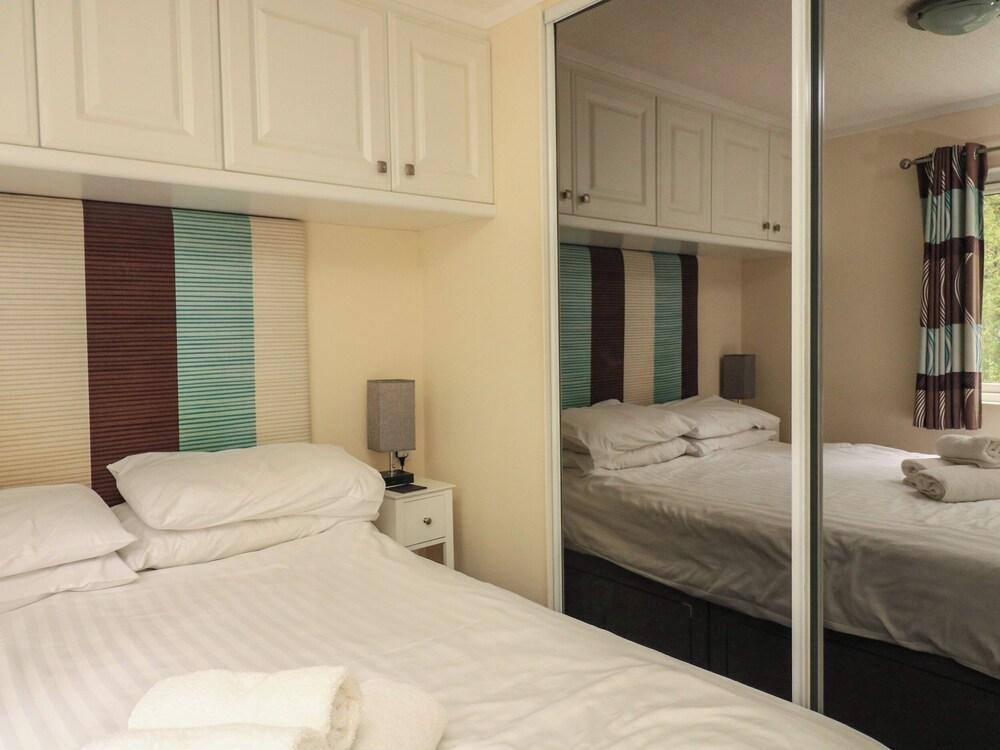 The Brambles 17 - Conkers Lodge