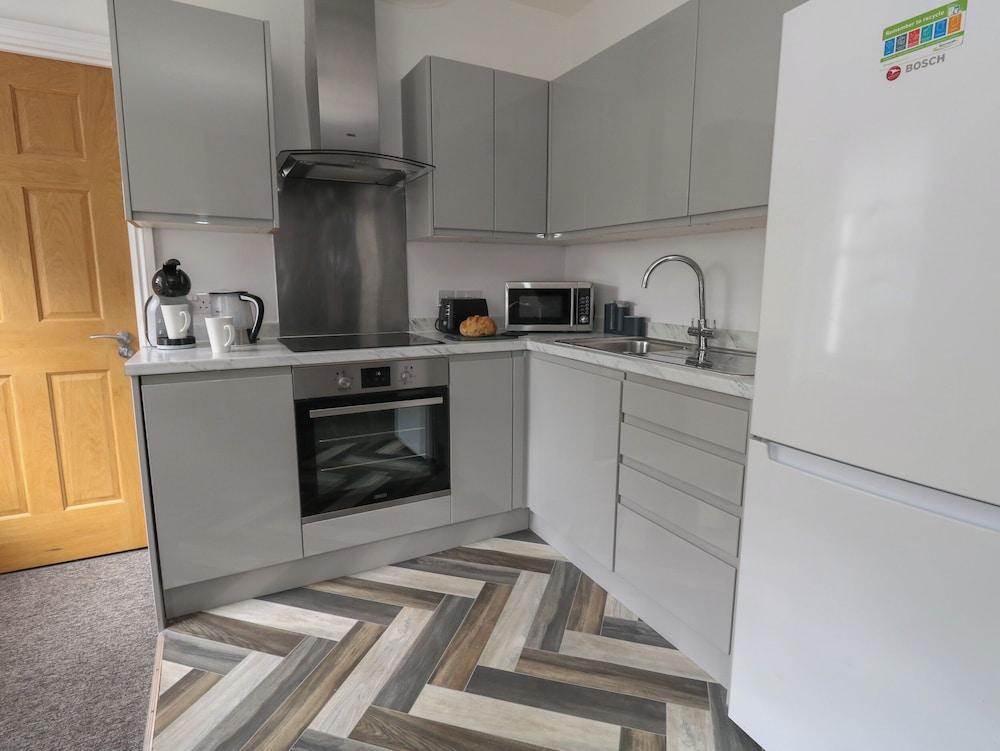 Flat 4 - Hengistdury