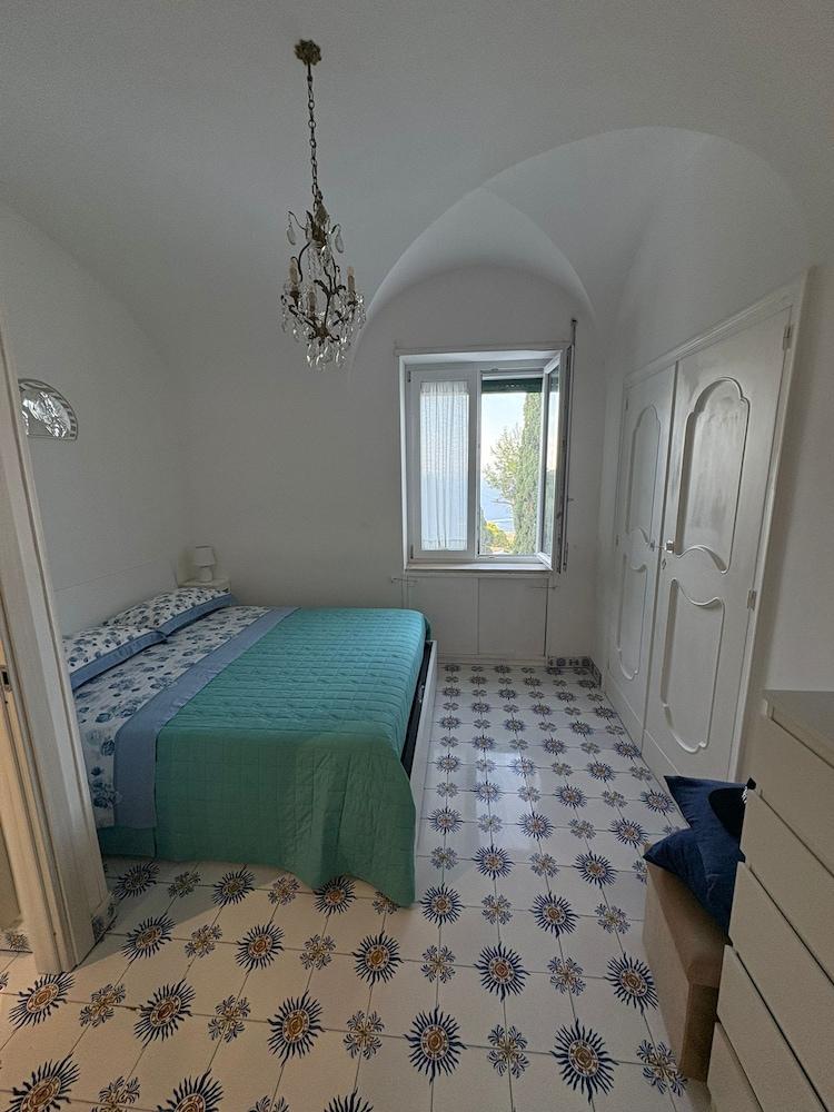 Heartbreaking sea View House in Capri - Italy