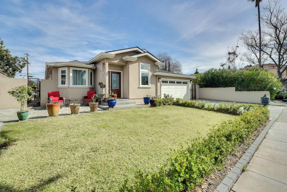 Deck & Yard: Guest House in San Jose!