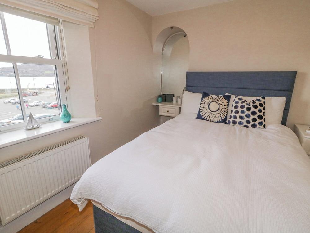 3 Coastguard Station