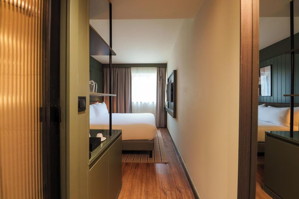 The Honest Budapest by Chic & Basic