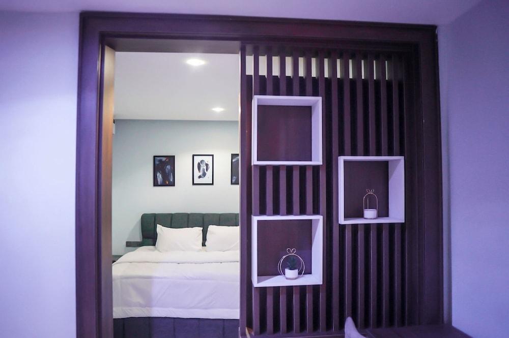 Heroes Luxury Apartments and Suites