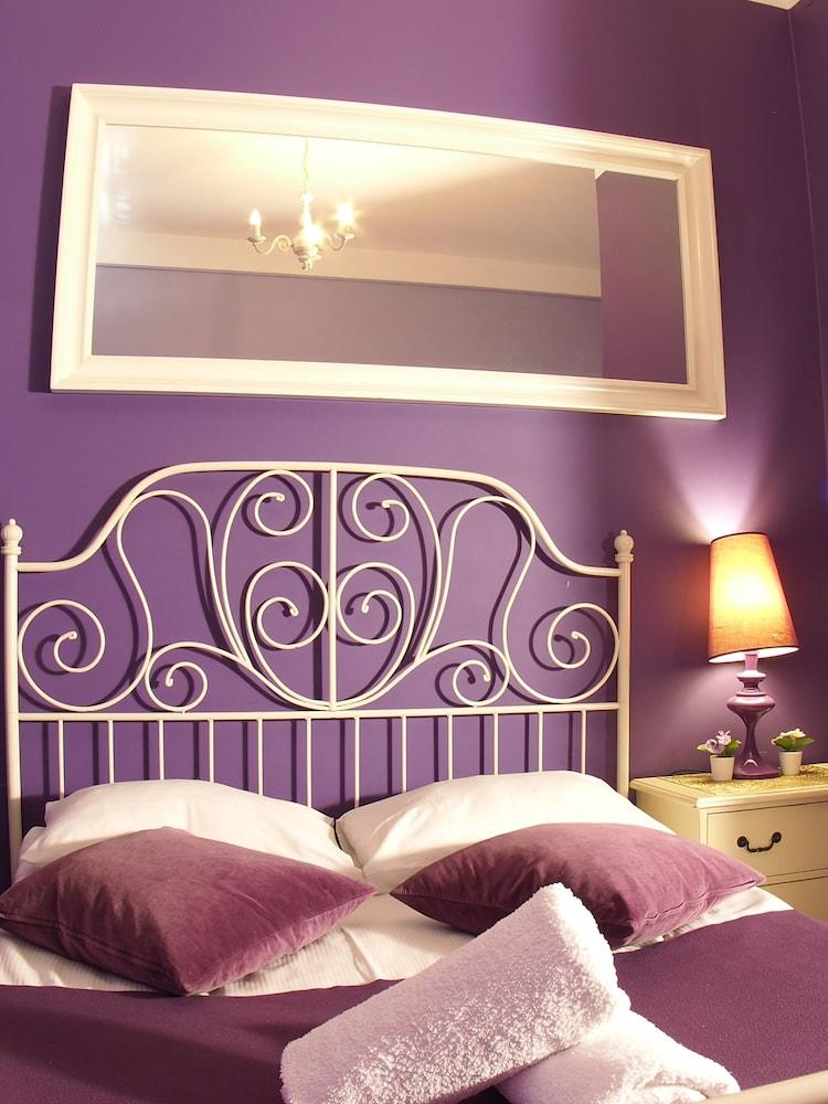 Chmielna Guest House