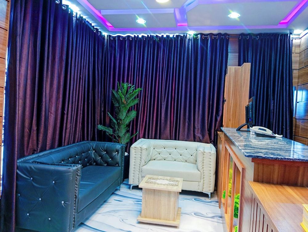 Del Migos Hotel & Suites