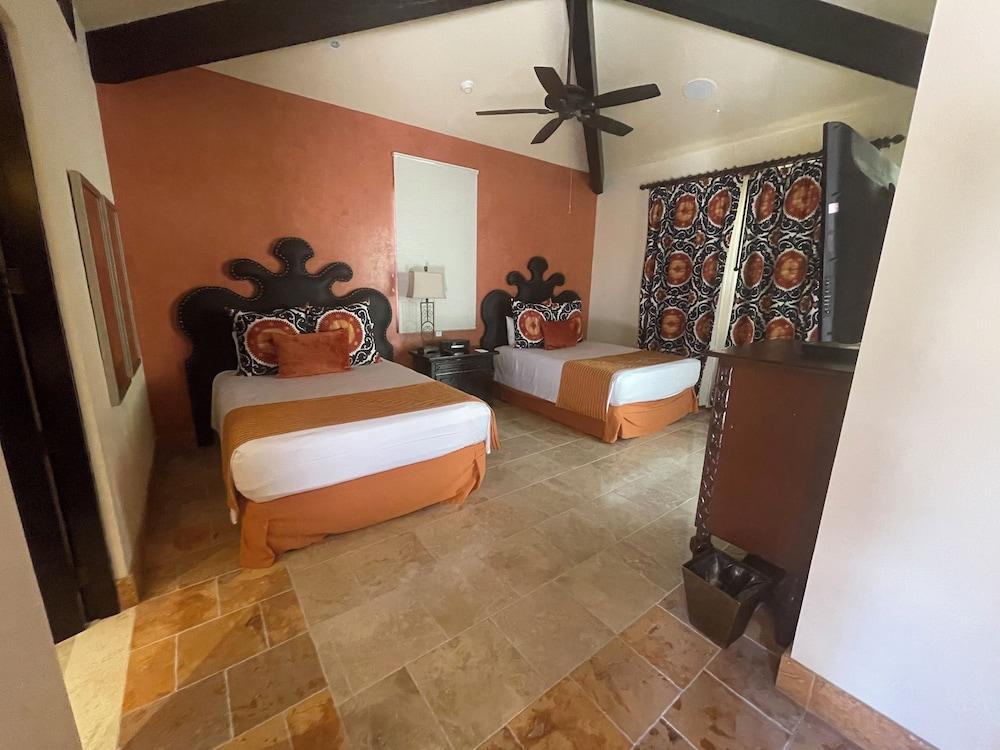 Novaispania Estates Governor