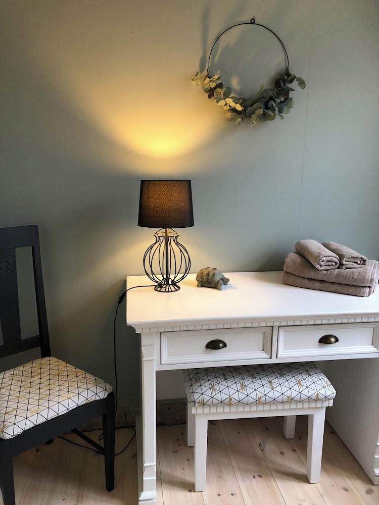 Tullesbo Sätesgård