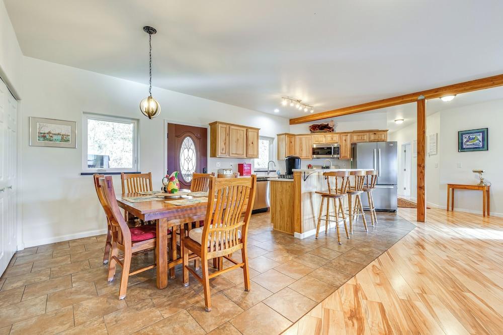 Panoramic Mtn Views: 5-acre Escape in Palmer!