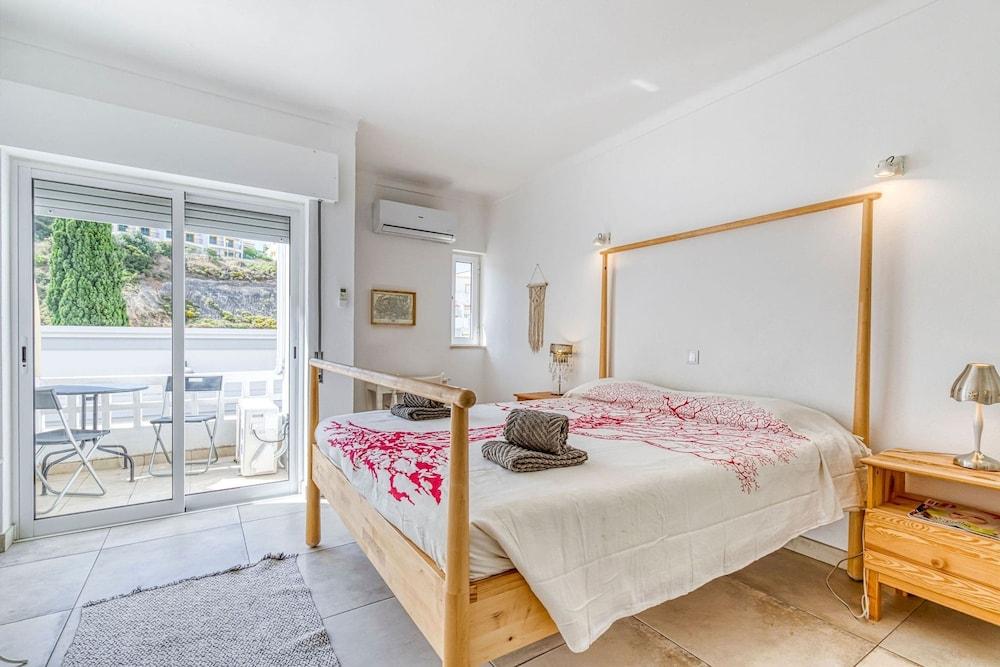 Azula Bright and Airy 2 Bedroom Apartment With p