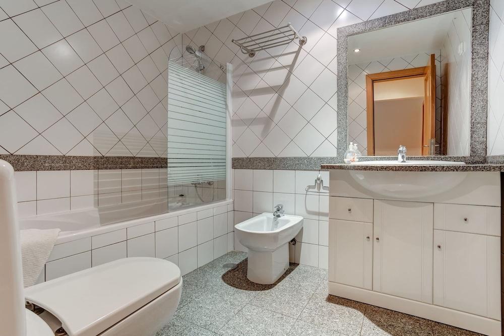 Outra Vez Spacious Apartment 5 Minute Walk From