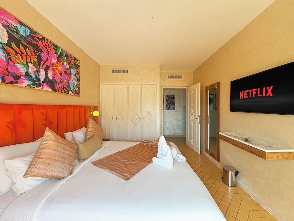 Luxurious Duplex in a Peaceful Resort