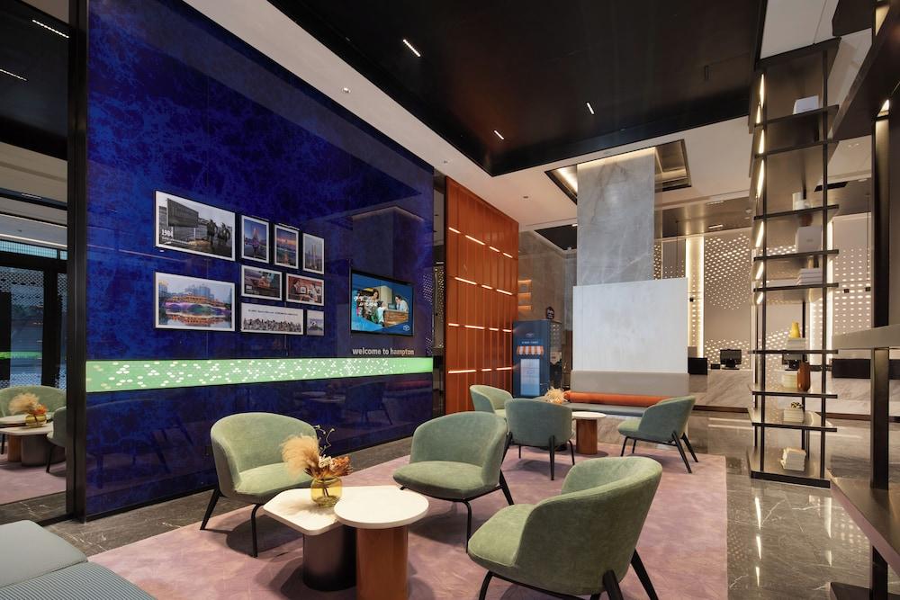 HamptonHiltonChengduRailwayNorthStation