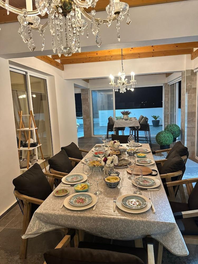 Charming Oroklini Penthouse With Ocean V