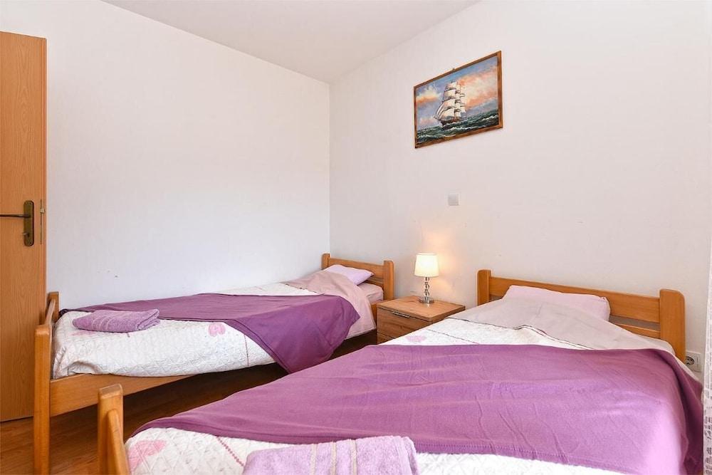 Bright Apartment in Medolino