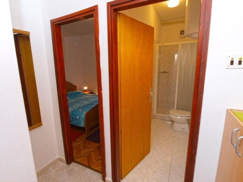 Relaxing Apartment With Outdoor Space in Fažana