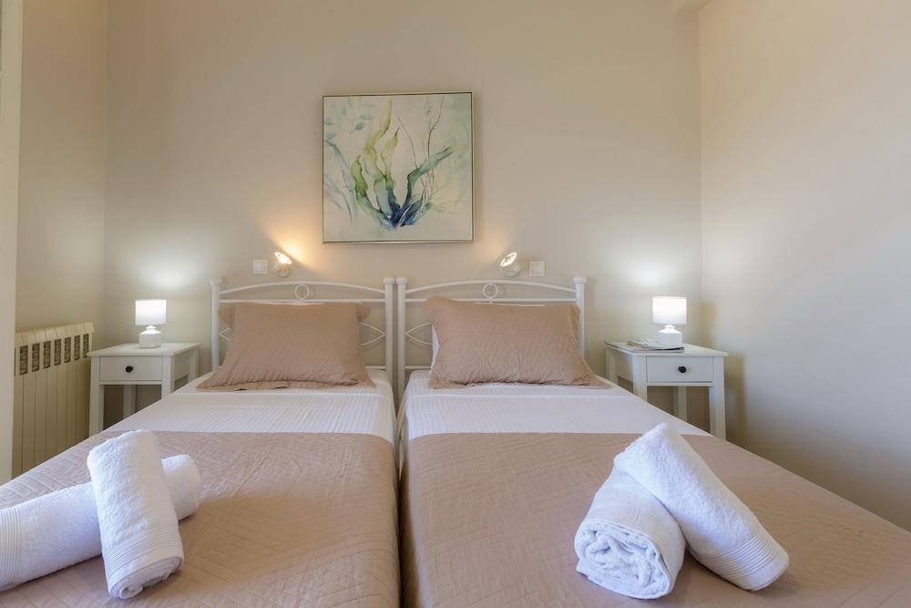 Alisachni Apartments