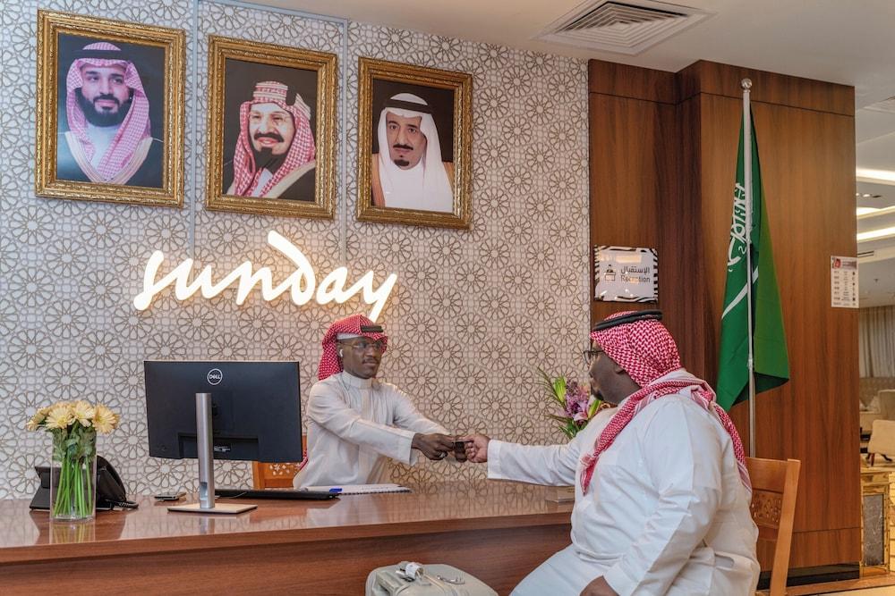 Sunday Red Sea Fountain Alhamra Formerly Vivid Plaza Hotel