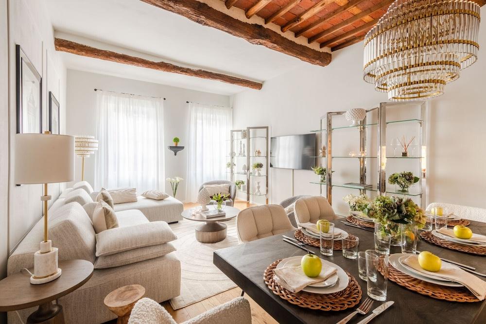 Casa Meg in Lucca With 3 Bedrooms and 2 Bathrooms