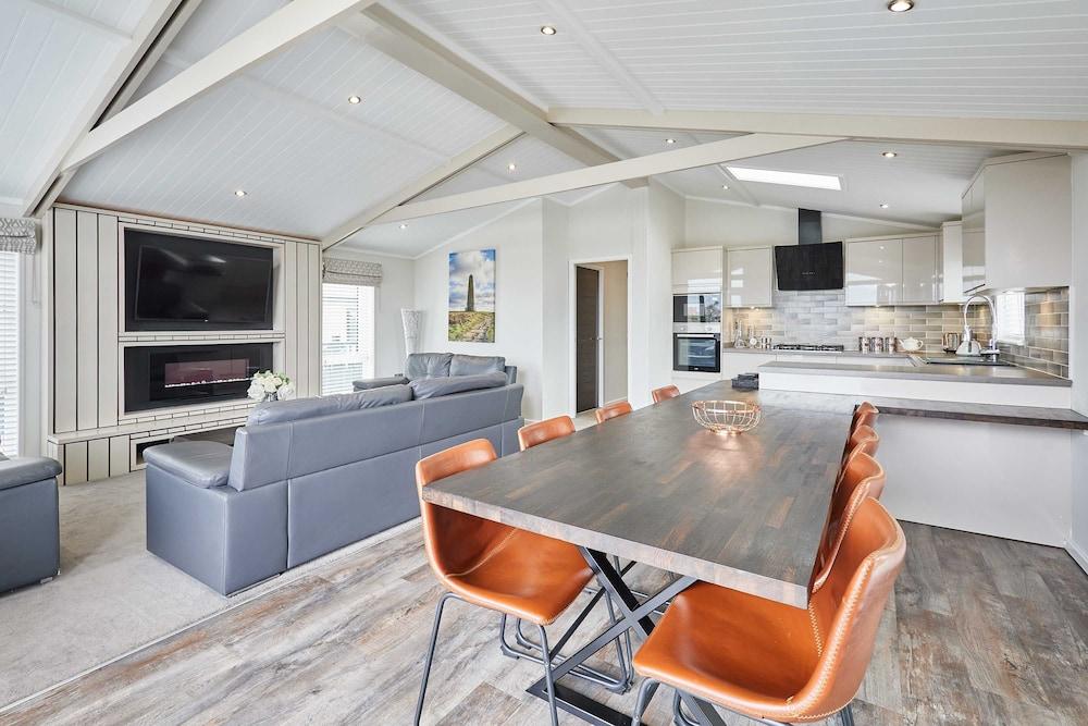 Host Stay River Tees Lodge