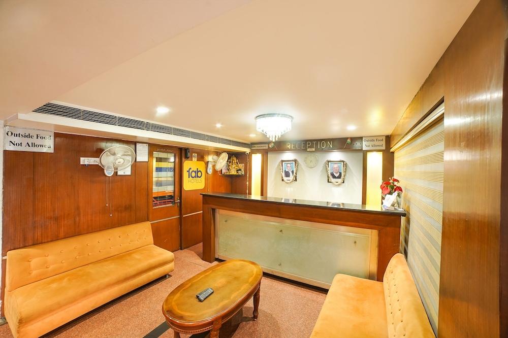 Fabhotel Pleasure Inn