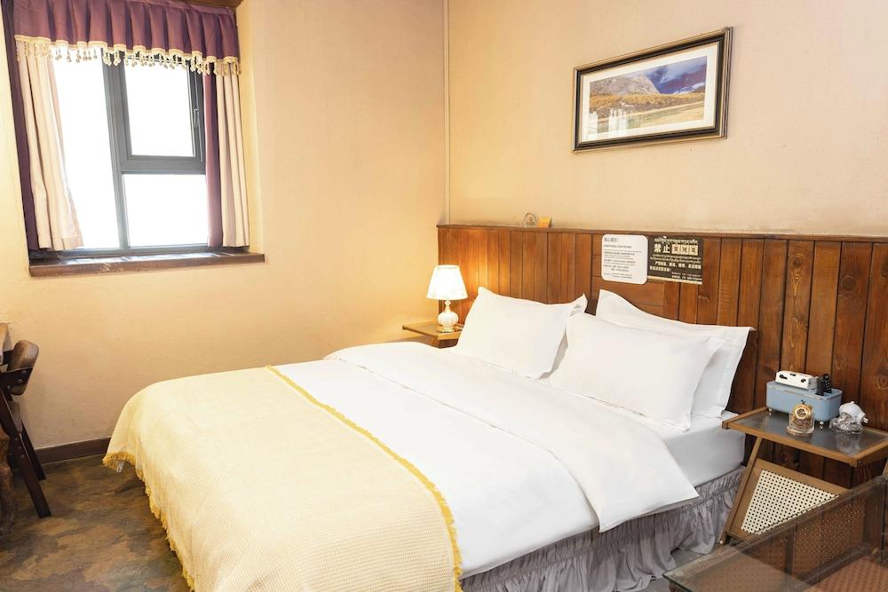 Daocheng Yading Shiruo Hotel