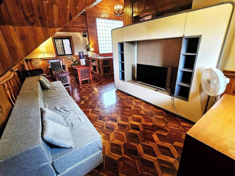 Room-attic Room 3B Transient Baguio Wifi